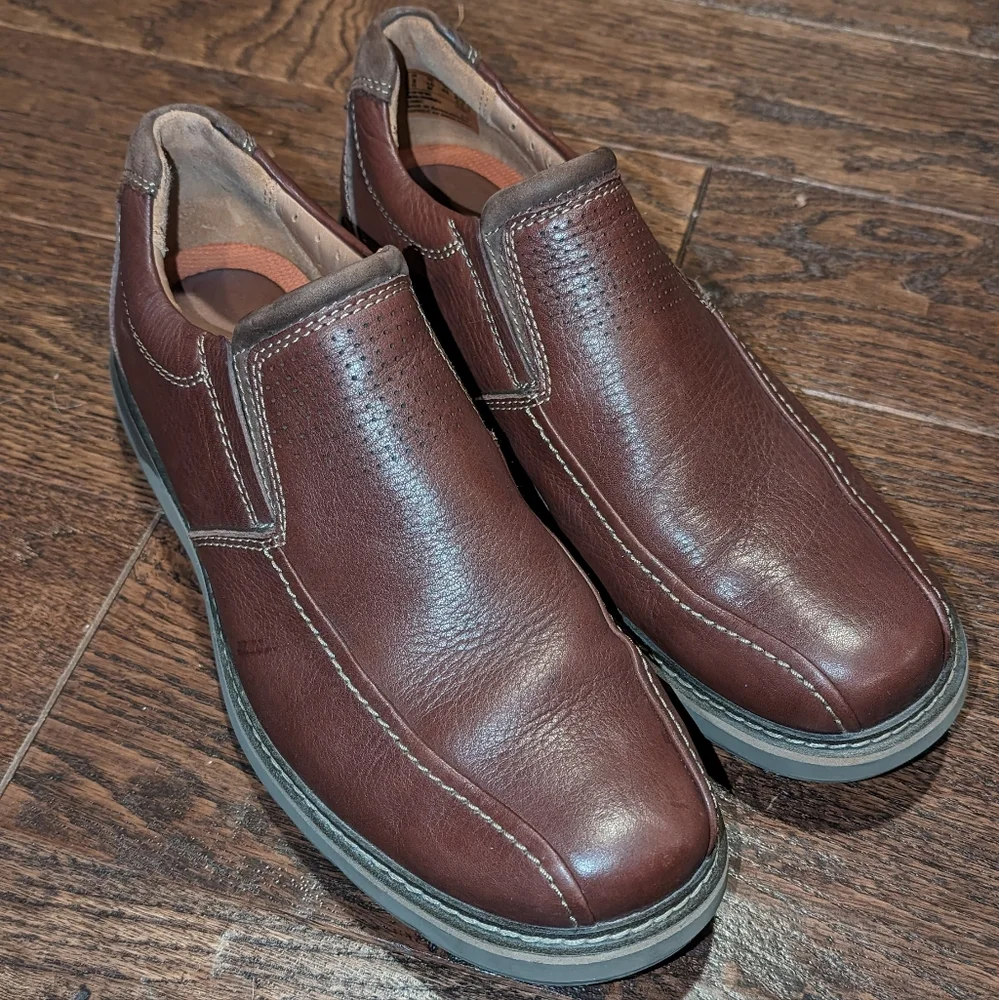 Clarks Unstructured Un Ramble Step Mahogany Brown - Picture 6 of 13